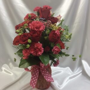 Red roses & pink carnation G1-42069