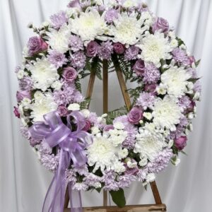 White & Lavender standing wreath G1-42029WL